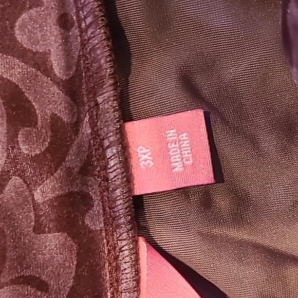 Isaac Mizrahi Live Women's Luxe Velour Pants Rich Burgundy Color 3X Size - Picture 4 of 5